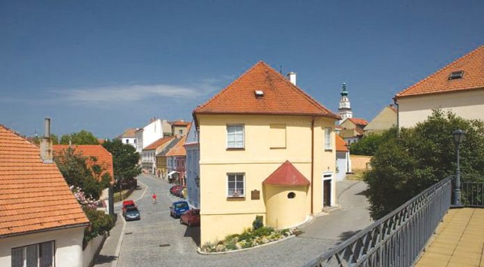 PROHLÍDKOVÉ OKRUHY ŽIDOVSKOU ČTVRTÍ BOSKOVICE