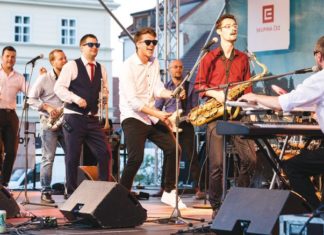 MĚLNÍK OŽÍVÁ KONCERTY, DIVADLEM I LETNÍM KINEM
