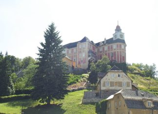 JAVORNÍK – ZÁMEK JÁNSKÝ VRCH