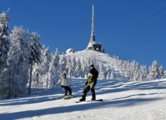 SKIAREÁL JEŠTĚD JE ZA ROHEM!