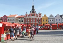 OSLAVTE S NÁMI 20 LET SPOLUPRÁCE KRÁLOVSKÝCH VĚNNÝCH MĚST