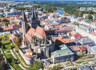 Hravý Kolín