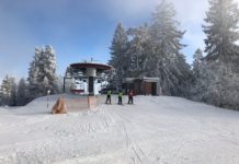 Skiareál Lipno hlásí výborné lyžařské podmínky a od pátku spouští večerní lyžování