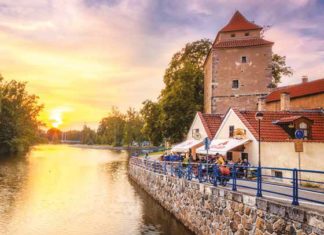 České Budějovice po souši i po vodě