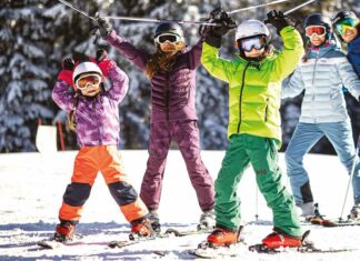 Rodinné víkendové lyžování je letos ve Skiareálu Lipno o 20 % levnější
